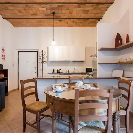 Castro Pretorio Cozy