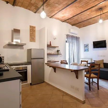 Castro Pretorio Cozy Roma