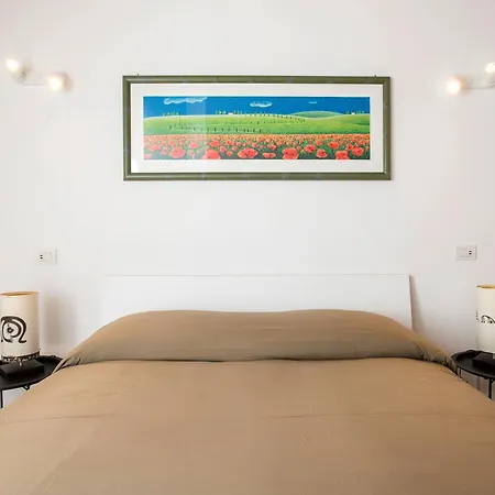 Castro Pretorio Central Apt Metro & Termini Hub ローマ