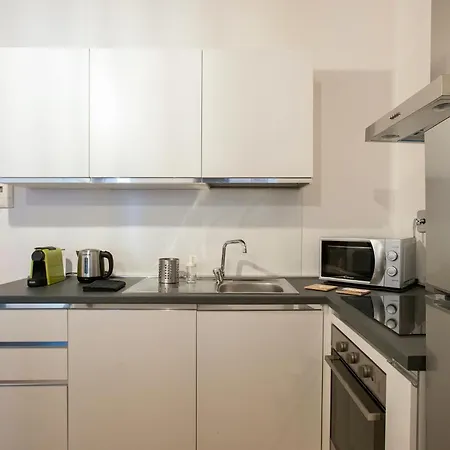 Castro Pretorio Central Apt Metro & Termini Hub アパート
