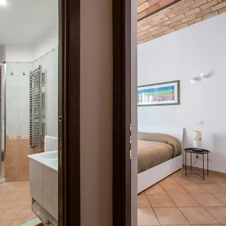 Castro Pretorio Central Apt Metro & Termini Hub アパート *